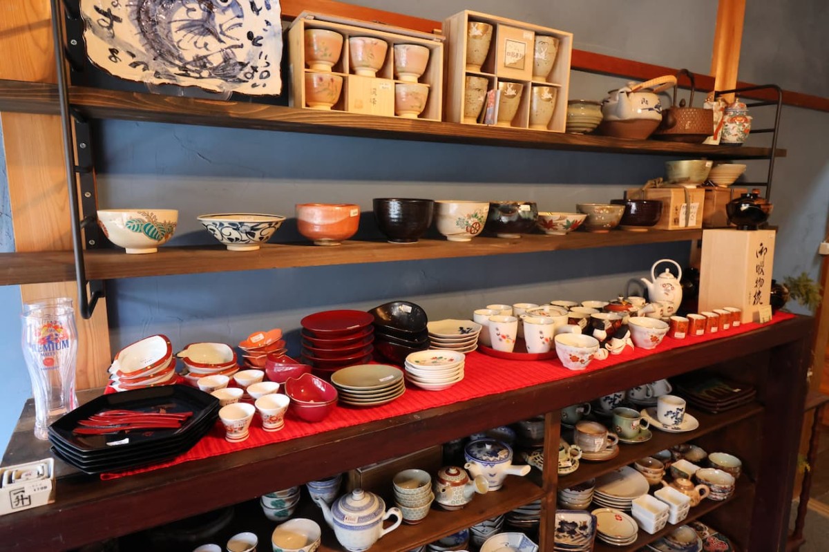 島根県安来市『アンティーク雑貨M＆C』の和食器