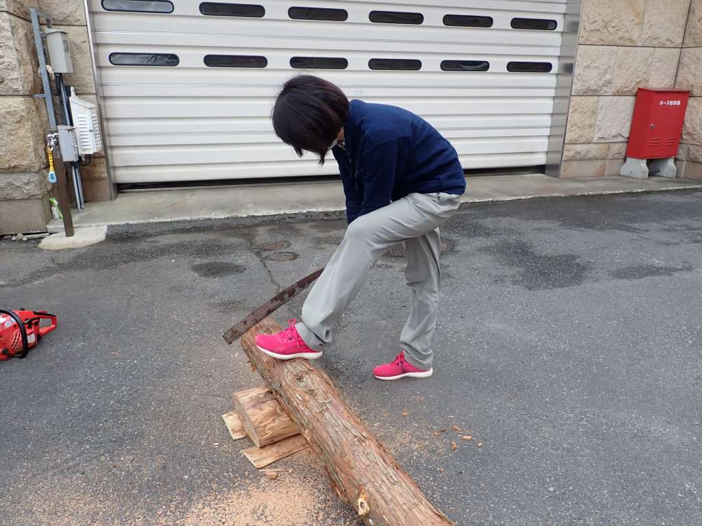 ネイチャーキッズフェスティバル The 丸太切り選手権 鳥取県八頭郡 の開催情報 日刊lazuda ラズダ 島根 鳥取を知る 見る 食べる 遊ぶ 暮らすwebマガジン