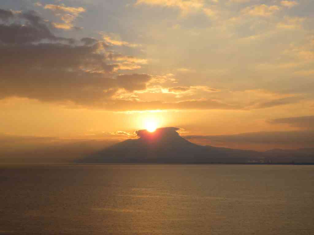 展望室から初日の出を見よう!(鳥取県境港市)の開催情報|日刊Lazuda(ラズダ) 島根・鳥取を知る、見る、食べる、遊ぶ、暮らすWebマガジン